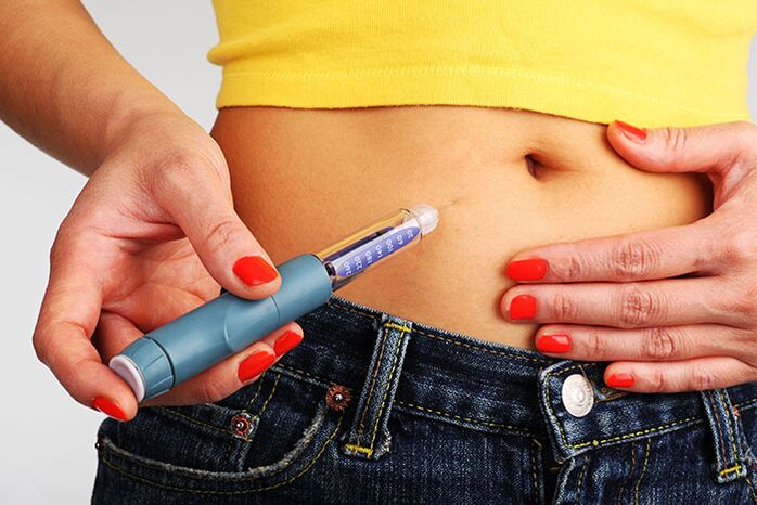 Insulīna injekcijas ir efektīva, bet bīstama metode ātrai svara zaudēšanai