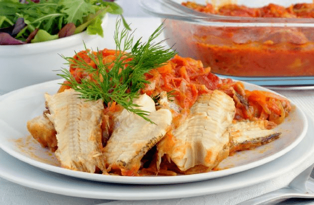zivju ēdiens uz olbaltumvielu diētas
